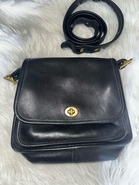 Coach vintage crossbody